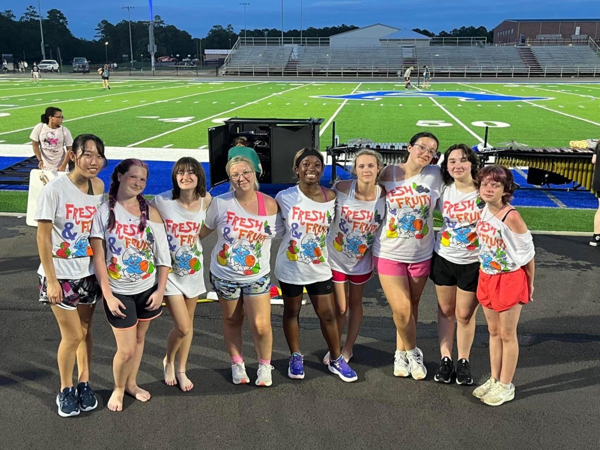 Olivia Taft(fourth from the left) with her friends.