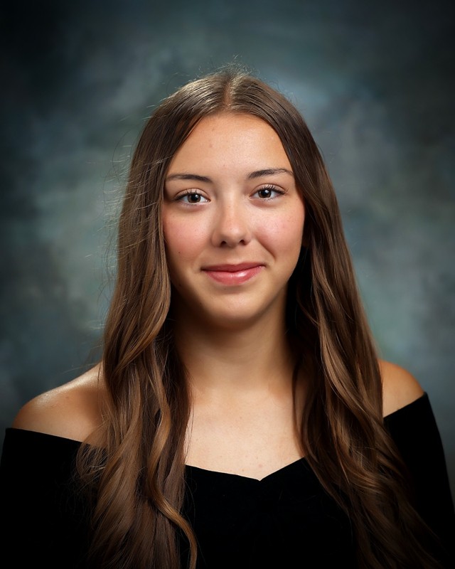 Grace Fellow's Senior Picture.